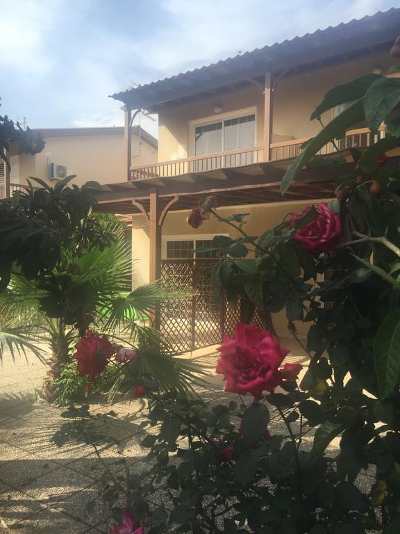 Maria Petros Beach Houses Vila Perivolia Exterior foto